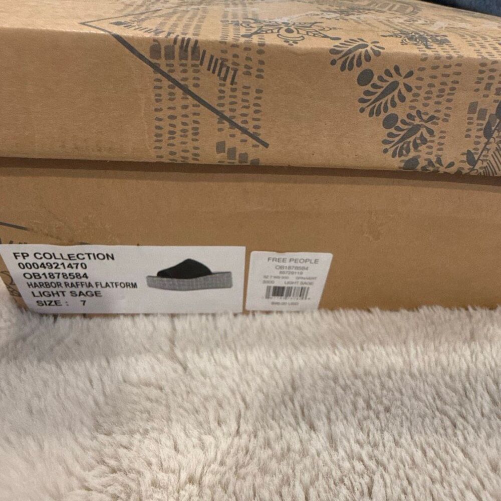 New Inbox, Free People Collection, Harbour Raia Platform Light Sage Size 7